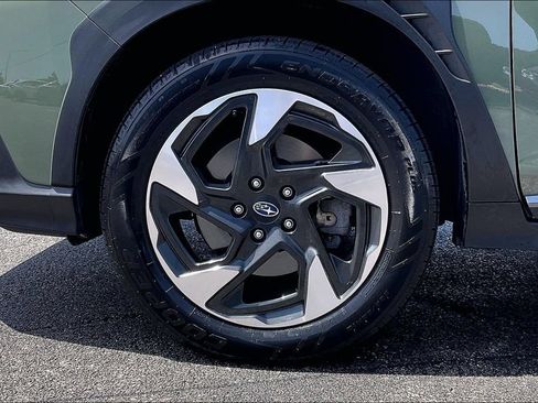 Used 2024 Subaru Crosstrek 2.5i Limited w/ Crosstrek Mirror Package AWD/4WD image 10