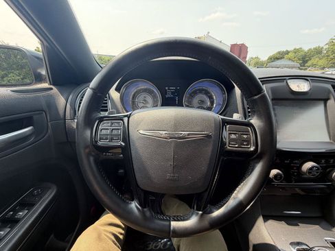 Used 2014 Chrysler 300 S AWD/4WD image 12