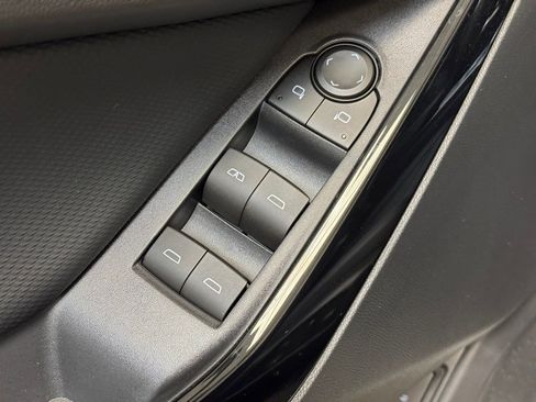 New 2026 Chevrolet Equinox LT w/ Convenience Package II image 10