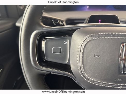 New 2025 Lincoln Navigator L Reserve w/ Jet Appearance Package image 32