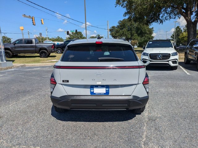 Used 2025 Hyundai Kona SEL FWD image 6