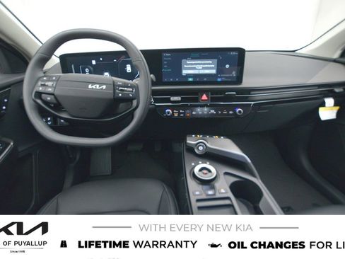 New 2025 Kia EV6 Wind image 17