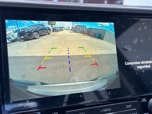 Used 2025 Nissan Frontier SV w/ SV Convenience Package image 24