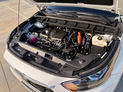 Used 2022 Toyota Highlander Limited image 6