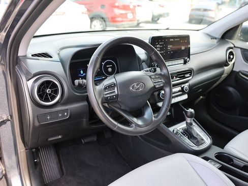 Used 2023 Hyundai Kona Limited image 15