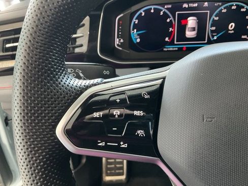 Used 2025 Volkswagen Jetta GLI Autobahn image 11