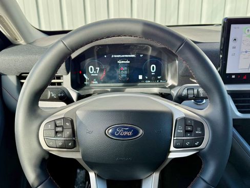 New 2026 Ford Explorer Active image 25