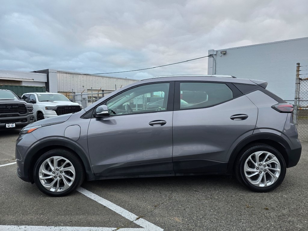 Used 2023 Chevrolet Bolt EUV LT FWD image 5