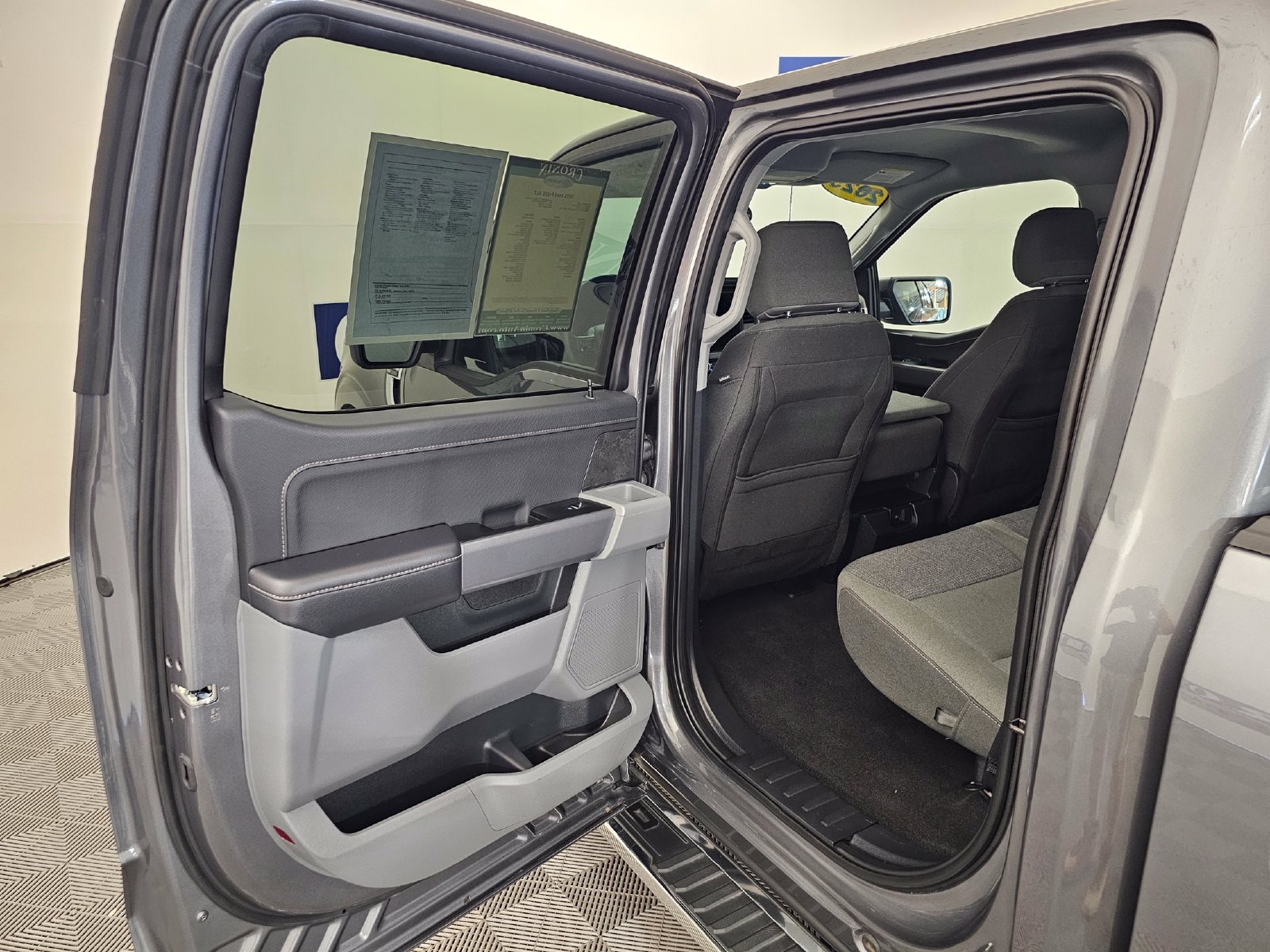 Used 2025 Ford F150 XLT w/ Equipment Group 301A Standard AWD/4WD image 21