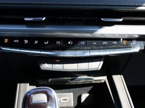 New 2025 Cadillac XT4 Premium Luxury w/ Cold Weather Package image 15