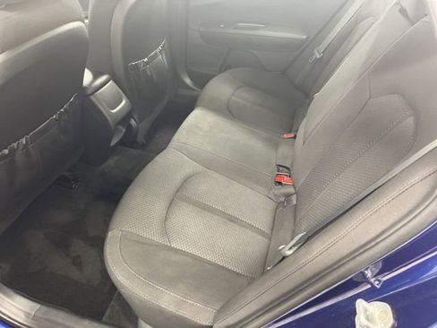 Used 2018 Kia Optima LX image 11