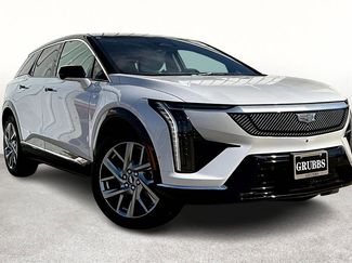 New 2025 Cadillac Optiq Luxury 1 w/ LPO, Floor Liner Package video 1