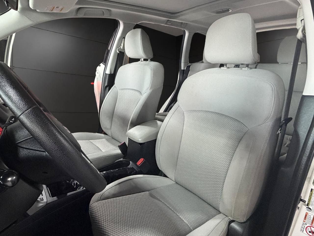 Used 2017 Subaru Forester 2.5i Premium AWD/4WD image 9