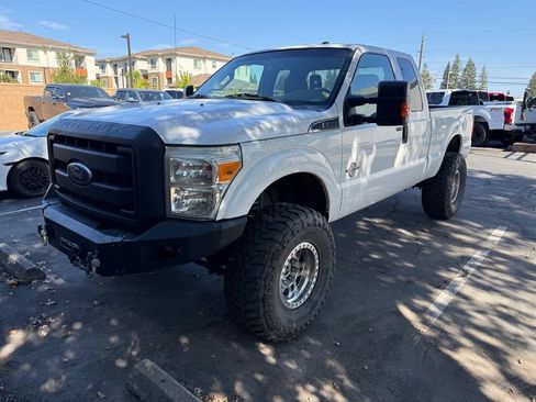 Used 2015 Ford F250 XLT w/ XLT Value Package AWD/4WD image 2