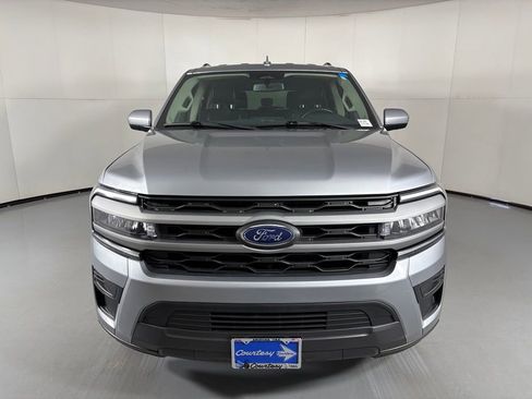 Used 2024 Ford Expedition Max XLT RWD image 4