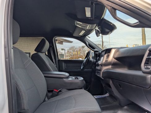 Used 2022 RAM 5500 Tradesman w/ Safety Group image 24