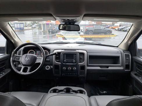 Used 2016 RAM 3500 Tradesman w/ Protection Group image 18