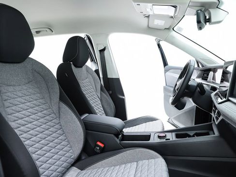 New 2026 Volkswagen Tiguan S FWD image 72