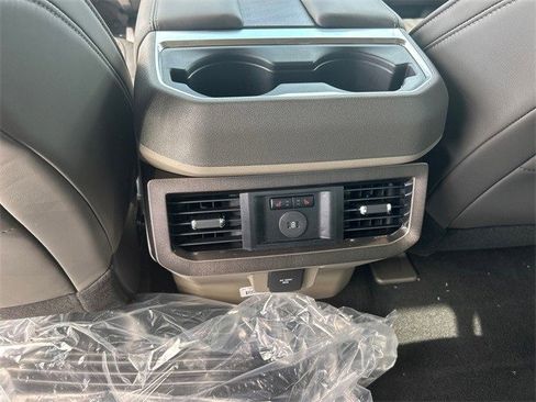 New 2025 Ford F350 Platinum w/ Platinum Plus Package image 35