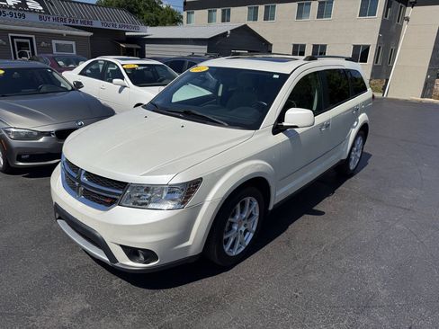 Used 2012 Dodge Journey Crew w/ Driver Convenience Group AWD/4WD image 2