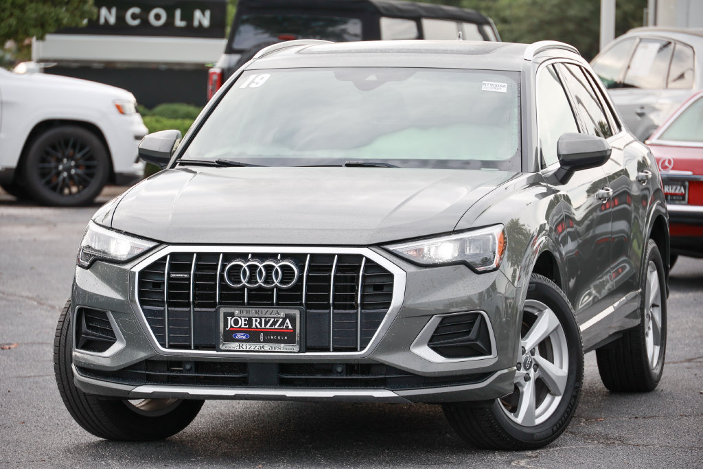 Used 2019 Audi Q3 2.0T Premium AWD/4WD image 15