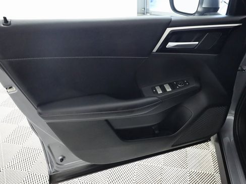 Used 2022 Mitsubishi Outlander SE image 17