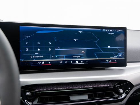 New 2026 BMW 330i xDrive Sedan w/ M Sport Package image 25