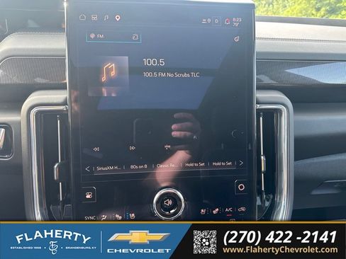 Used 2025 GMC Yukon Elevation w/ Elevation Premium Package AWD/4WD image 27