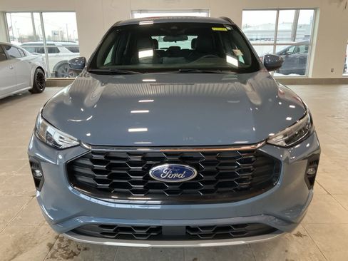 Used 2023 Ford Escape ST-Line Select image 2