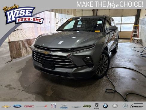Used 2024 Chevrolet Blazer Premier image 1