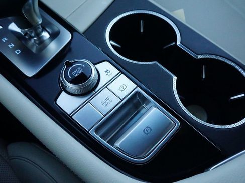 Certified 2026 Genesis G70 2.5T image 10