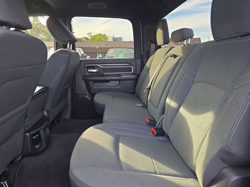 Used 2024 RAM 2500 Big Horn w/ Night Edition image 8