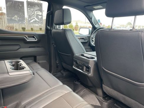 Used 2022 Chevrolet Silverado 1500 High Country w/ High Country Premium Package image 39