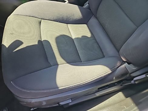 Used 2014 Chevrolet Cruze LT image 9