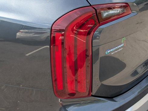 Certified 2024 Kia Telluride LX image 20