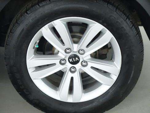 Used 2018 Kia Sportage LX w/ LX Technology Package FWD image 39