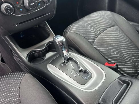 Used 2017 Dodge Journey SE w/ Flexible Seating Group FWD image 36