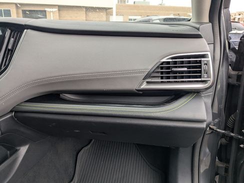 Used 2024 Subaru Outback Onyx Edition AWD/4WD image 30
