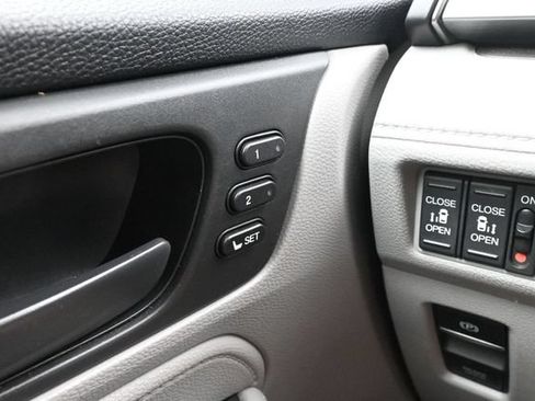 Used 2018 Honda Odyssey EX-L image 27