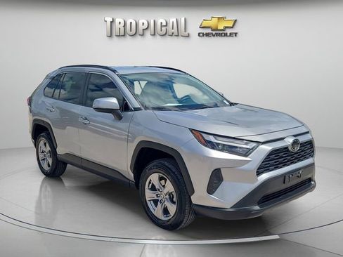 Used 2022 Toyota RAV4 XLE image 4