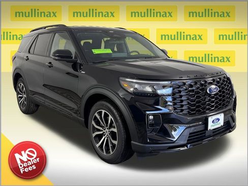 New 2026 Ford Explorer ST-Line RWD image 1