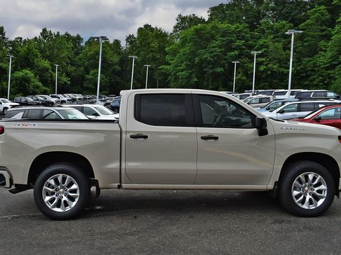 New 2026 Chevrolet Silverado 1500 Custom AWD/4WD image 6
