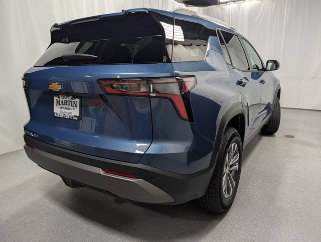 New 2027 Chevrolet Equinox LT w/ Convenience Package II AWD/4WD image 3