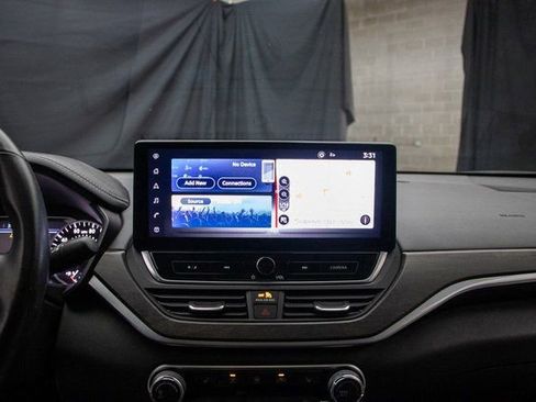 Used 2025 Nissan Altima 2.5 S image 23