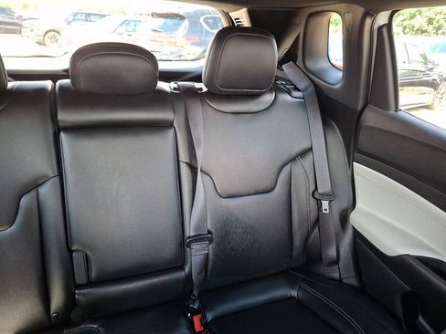Used 2025 Jeep Compass Limited AWD/4WD image 20