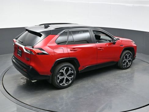 Used 2023 Toyota RAV4 XSE w/ Premium Package image 32