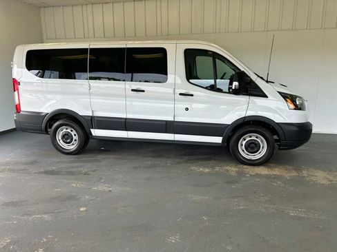Used 2016 Ford Transit 150 XL RWD image 2