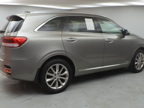 Used 2016 Kia Sorento SX w/ SXL Technology Package AWD/4WD image 11
