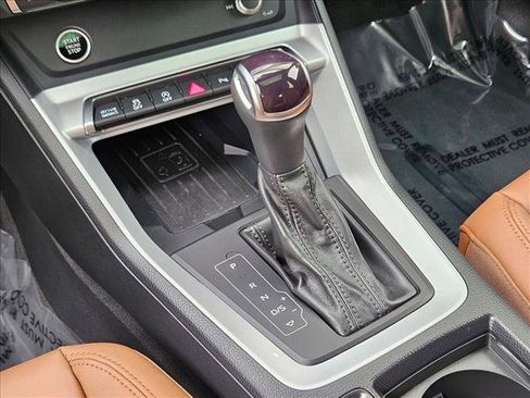 Used 2025 Audi Q3 2.0T Premium w/ Convenience Package image 12