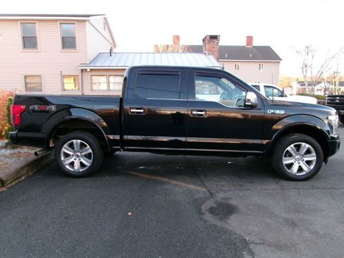 Used 2018 Ford F150 Platinum w/ Equipment Group 701A Luxury image 2